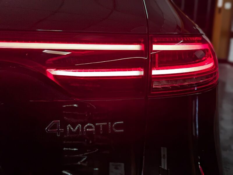 MERCEDES-BENZ EQC