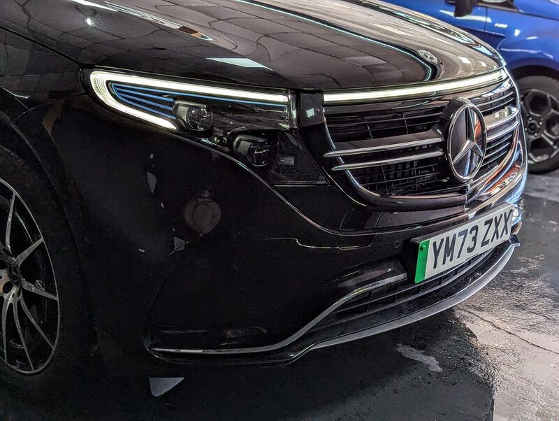 MERCEDES-BENZ EQC