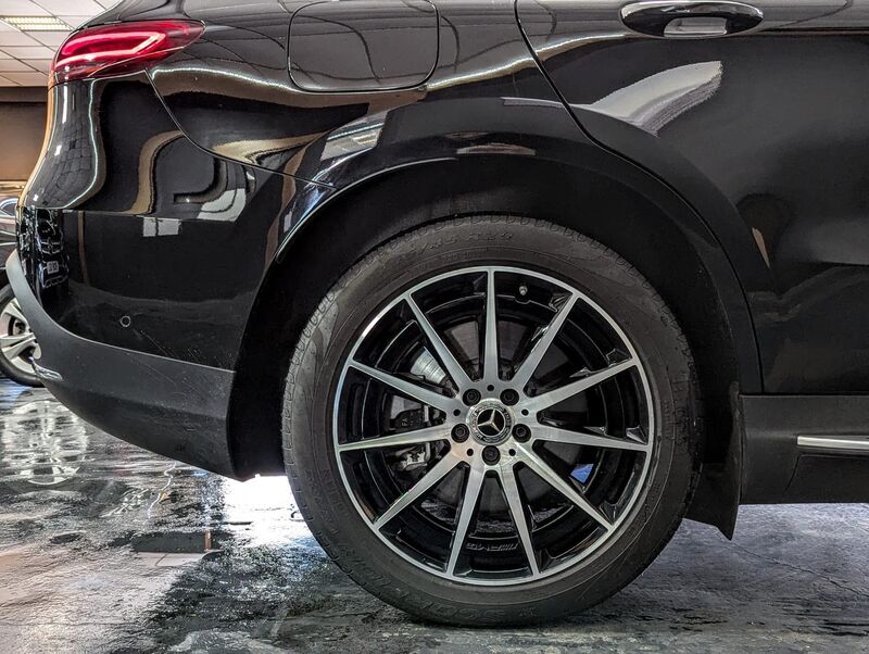 MERCEDES-BENZ EQC