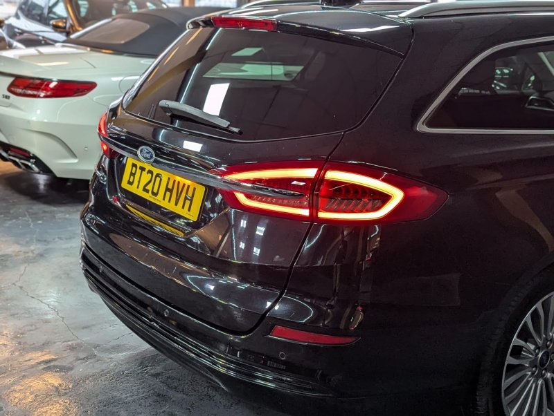 FORD MONDEO