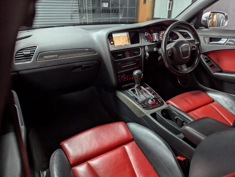 AUDI S4