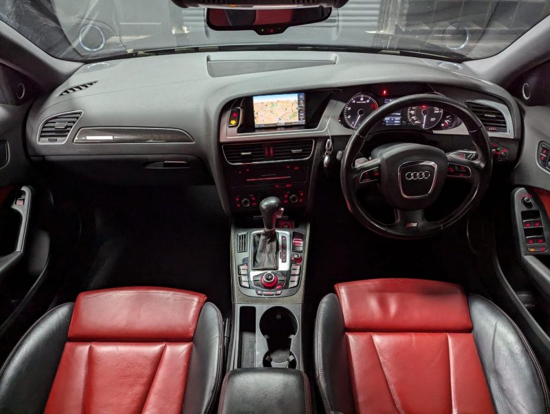 AUDI S4