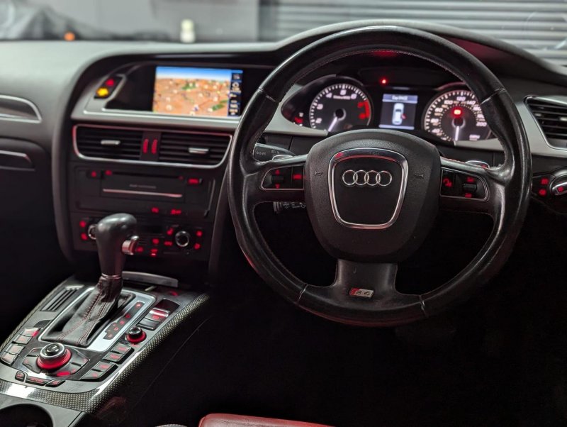 AUDI S4
