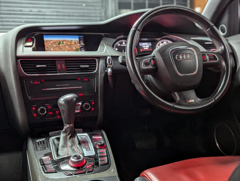 AUDI S4