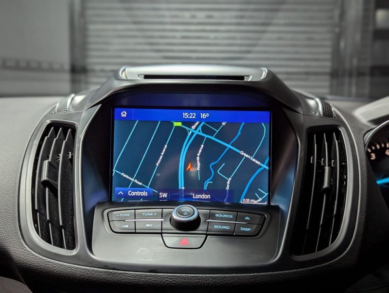 FORD KUGA