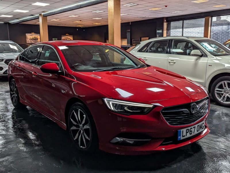VAUXHALL INSIGNIA