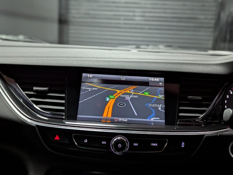 VAUXHALL INSIGNIA