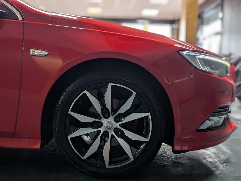 VAUXHALL INSIGNIA