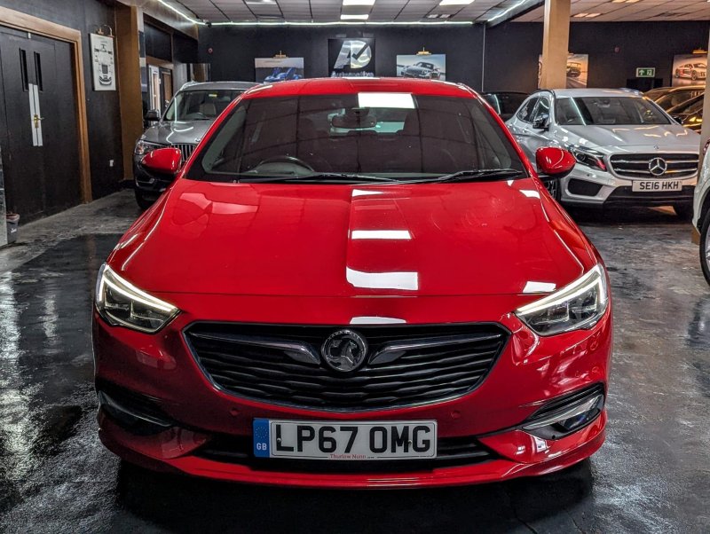 VAUXHALL INSIGNIA