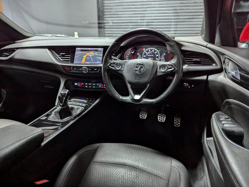 VAUXHALL INSIGNIA
