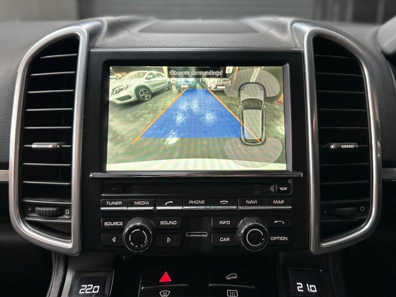 PORSCHE CAYENNE
