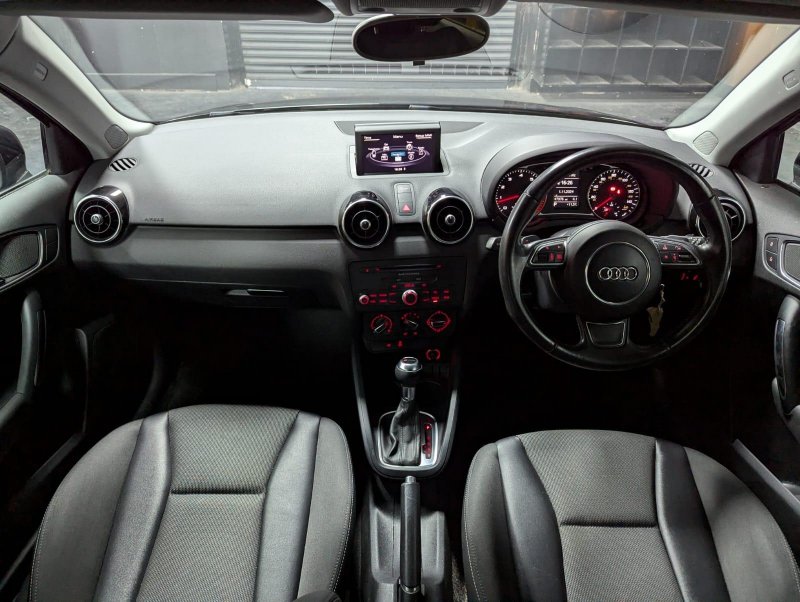 AUDI A1