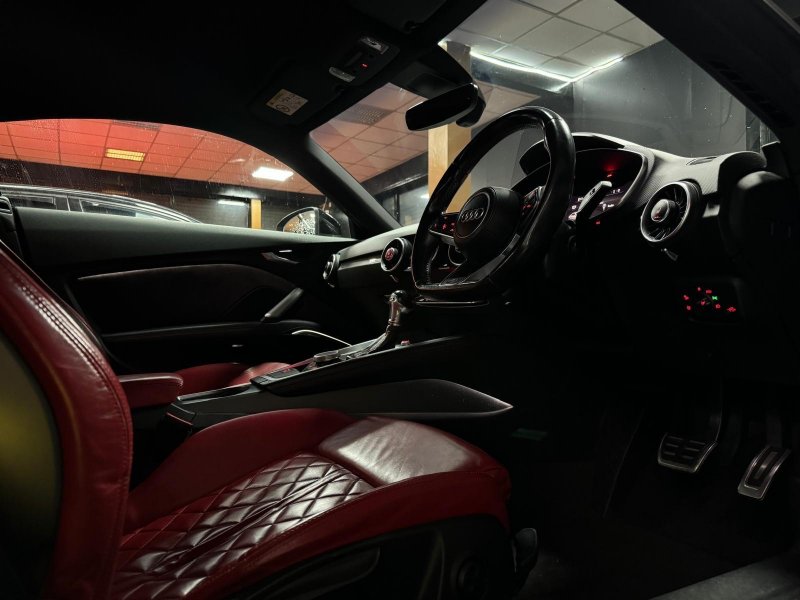 AUDI TTS
