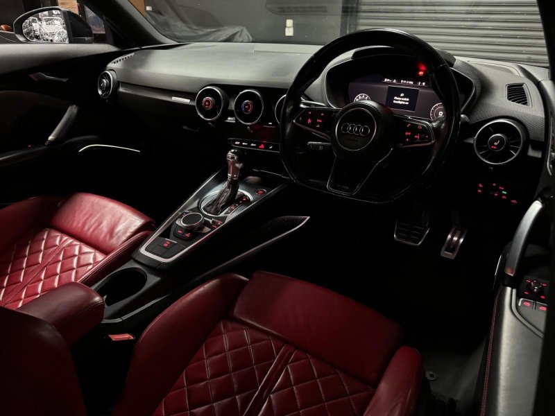 AUDI TTS