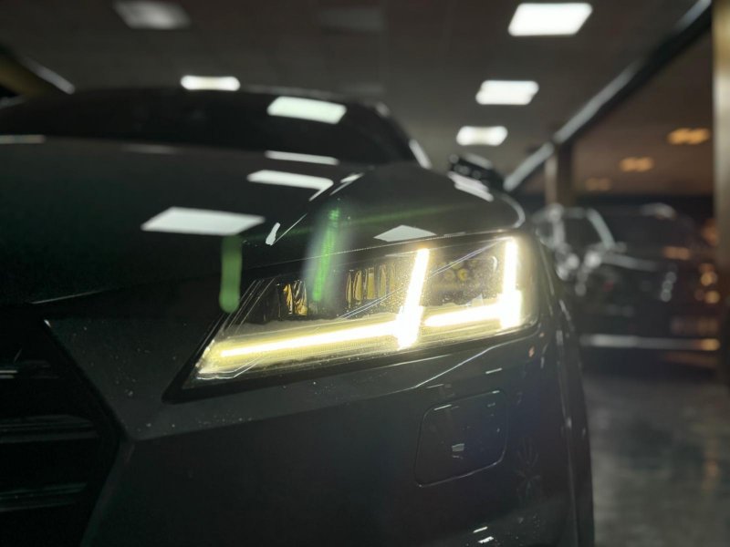 AUDI TTS