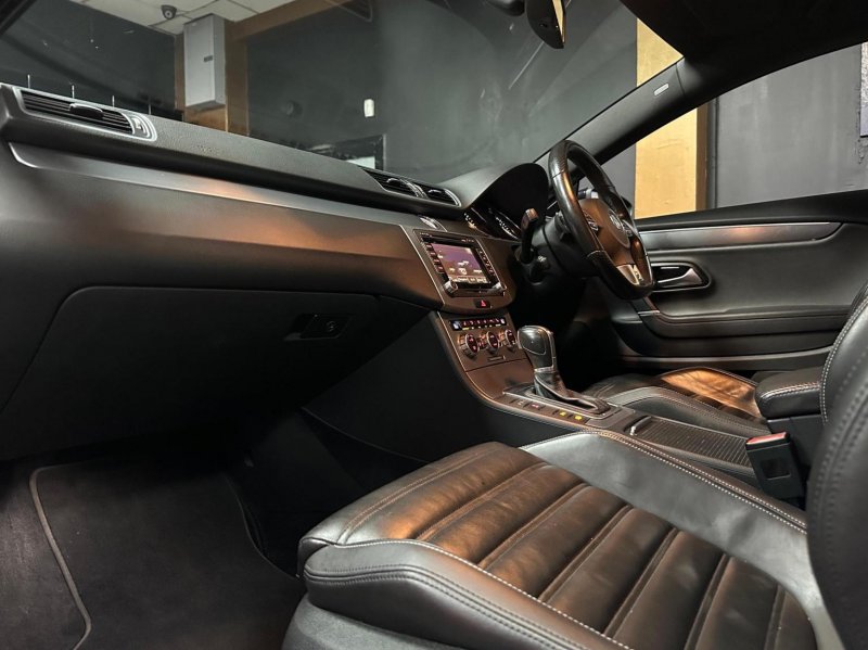 VOLKSWAGEN CC