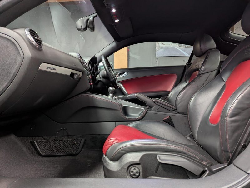 AUDI TTS