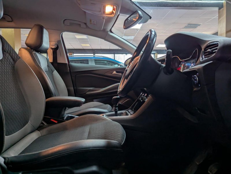 VAUXHALL GRANDLAND X
