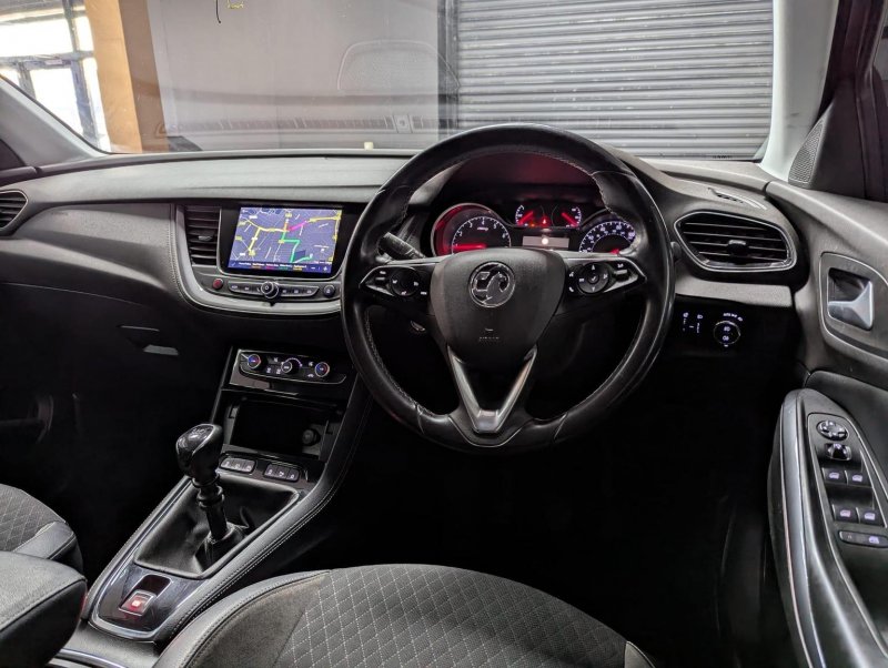 VAUXHALL GRANDLAND X