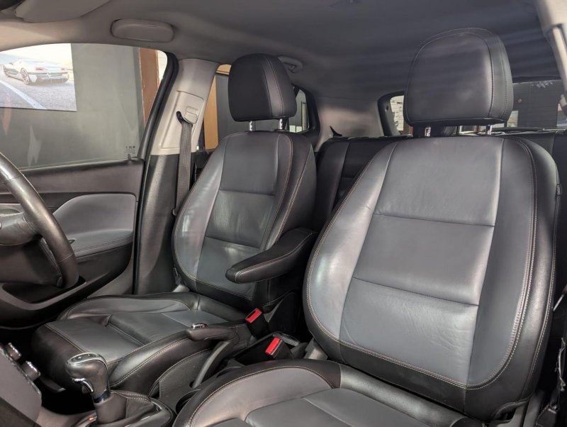 VAUXHALL MOKKA