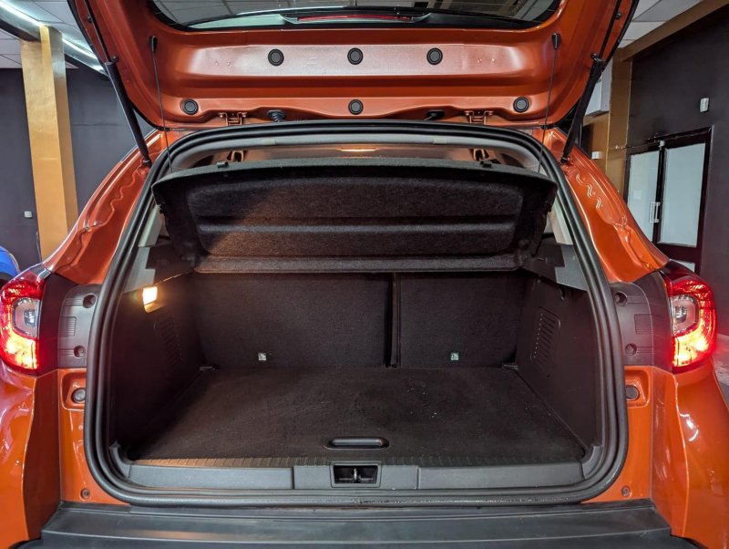 RENAULT CAPTUR