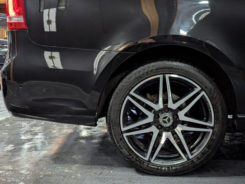 MERCEDES-BENZ V CLASS