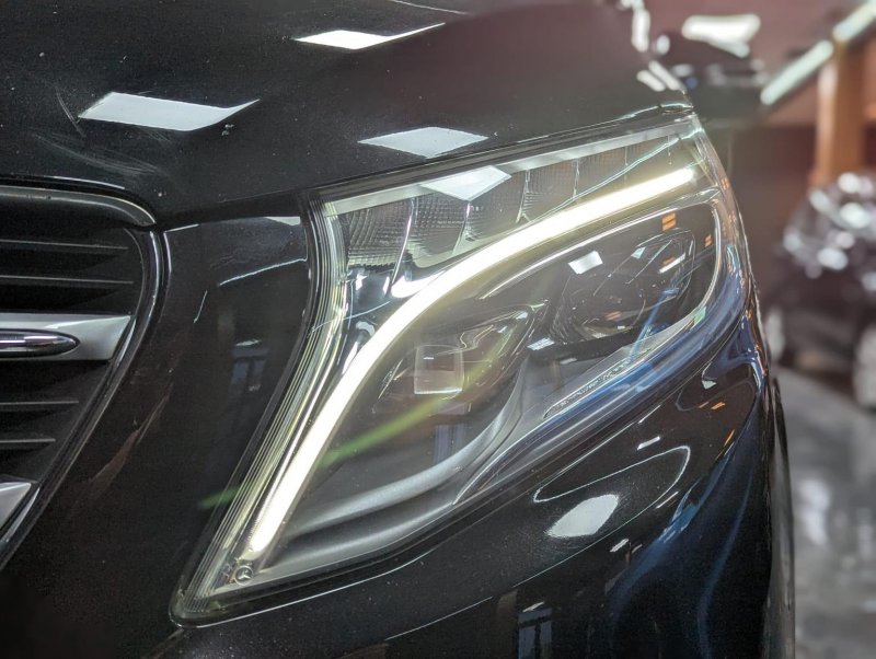 MERCEDES-BENZ V CLASS