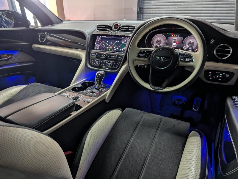 BENTLEY Bentayga