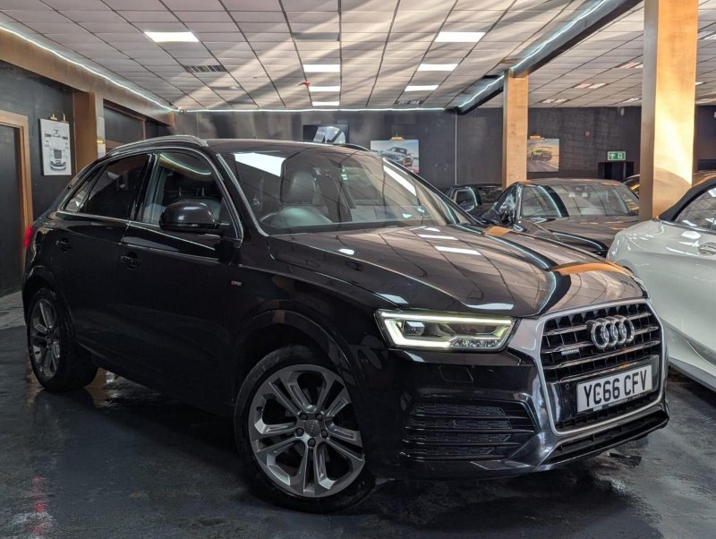 AUDI Q3
