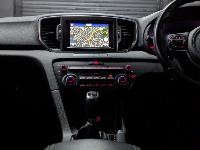 KIA SPORTAGE
