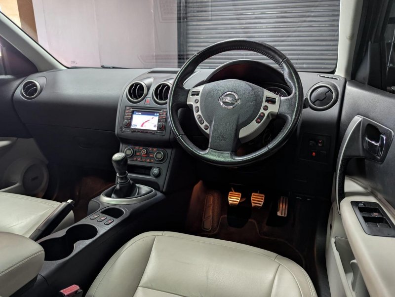 NISSAN QASHQAI
