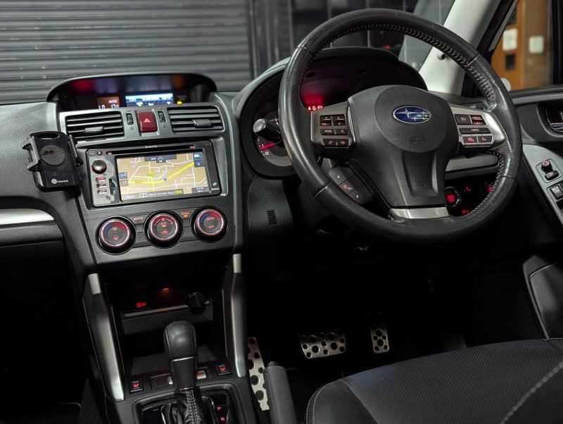 SUBARU FORESTER